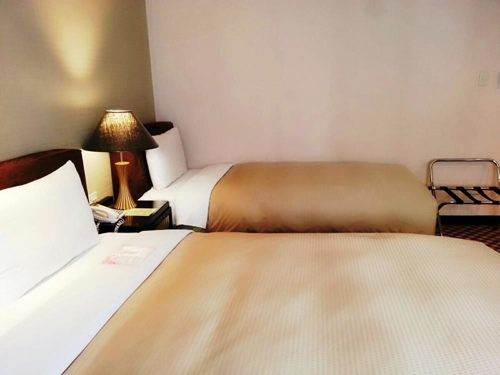 Astar Hotel Taipei Bagian luar foto