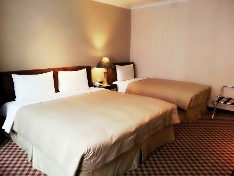Astar Hotel Taipei Bagian luar foto
